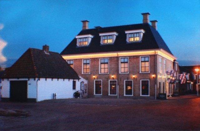 Hotel De Harmonie Sexbierum Exterior photo